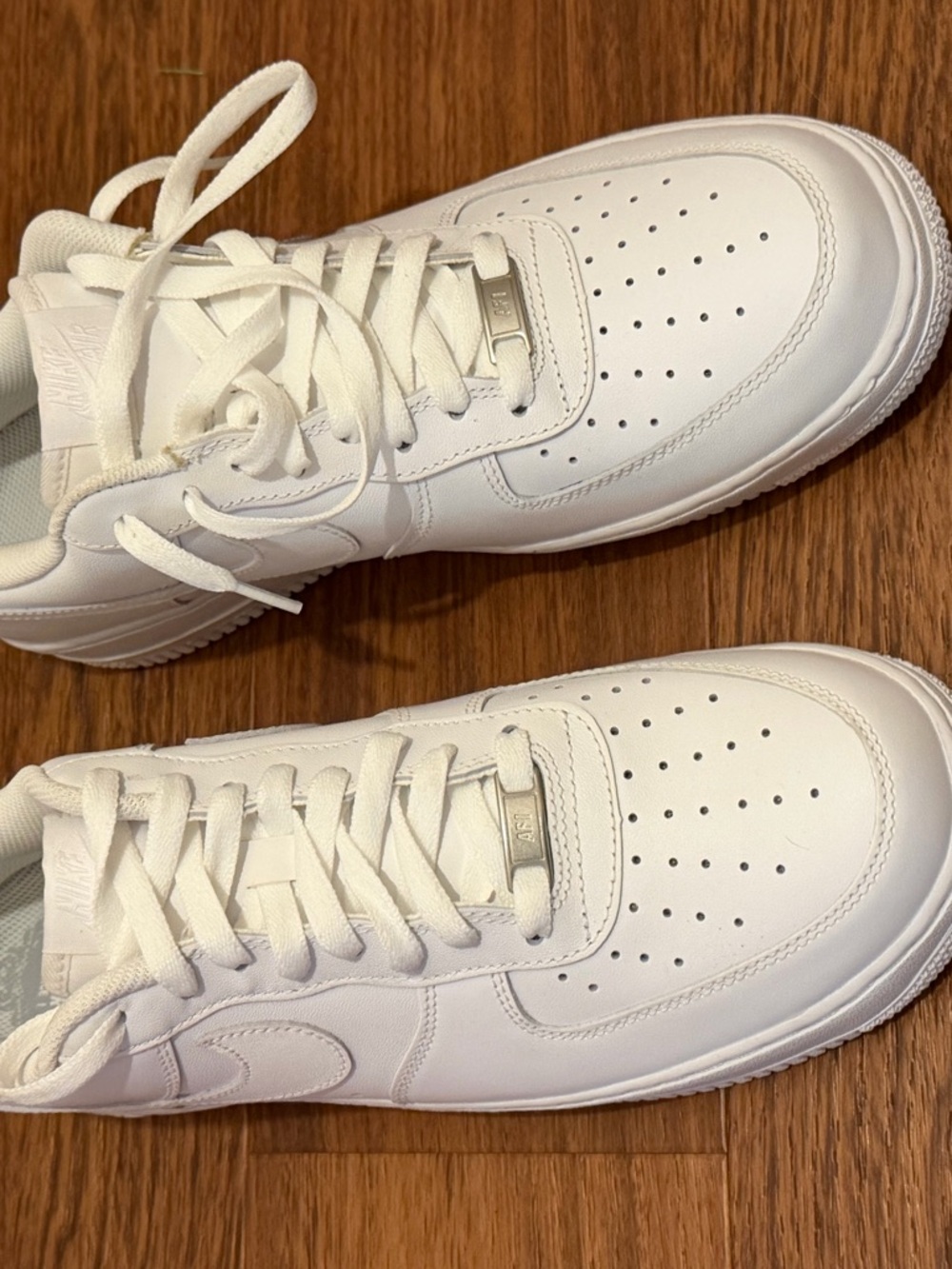 Nike White and Light Gray Interior Tag Sneaker